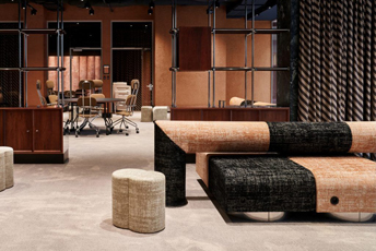 Biuro Syrena Real Estate, HOP Chmielna, Warszawa