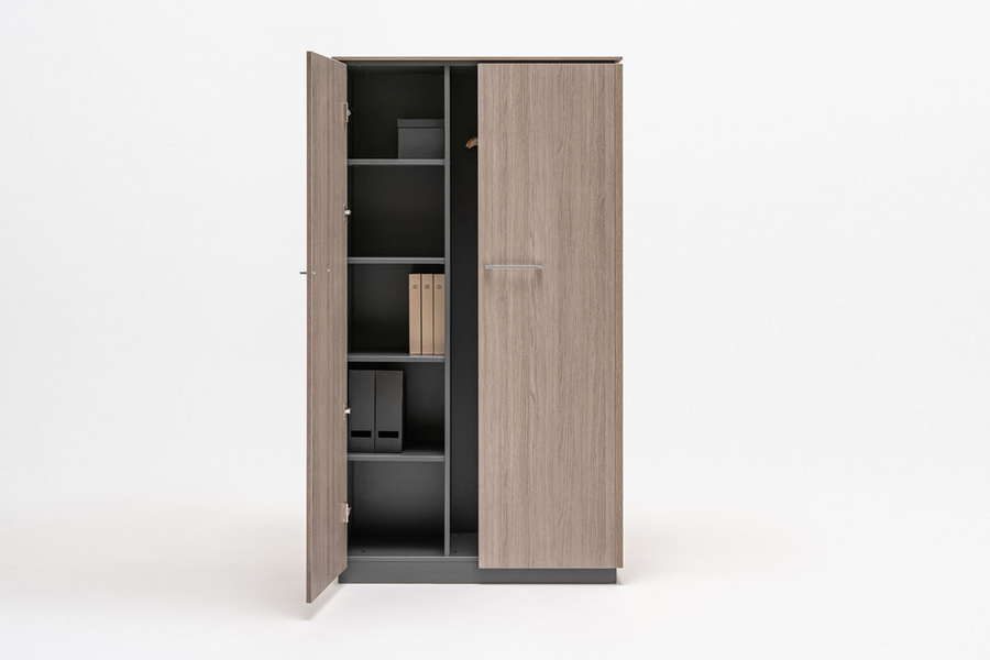 Status szafa ubraniowa