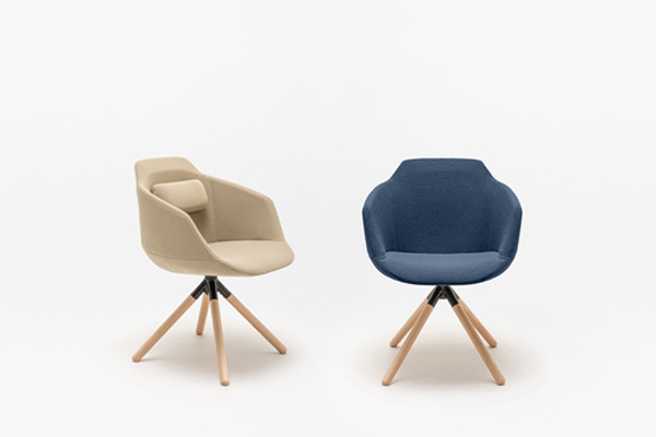 Ultra obrotowe tapicerowane krzesło kubełkowe podstawa drewniana
